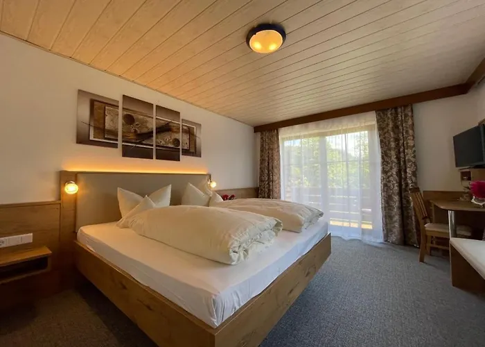 Fischerstueberl Hotel *